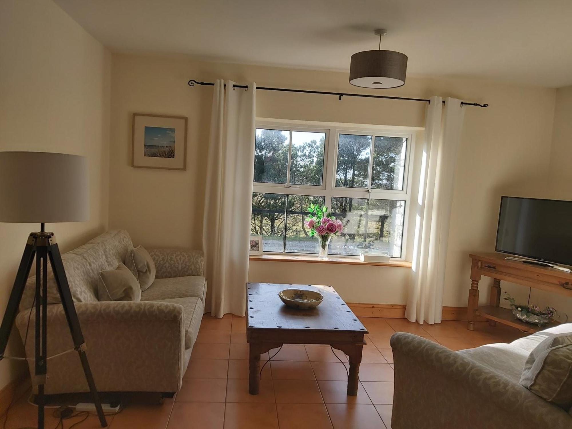 Shanakeever Farm - 2 Bedroom Apartment Клифден Номер фото
